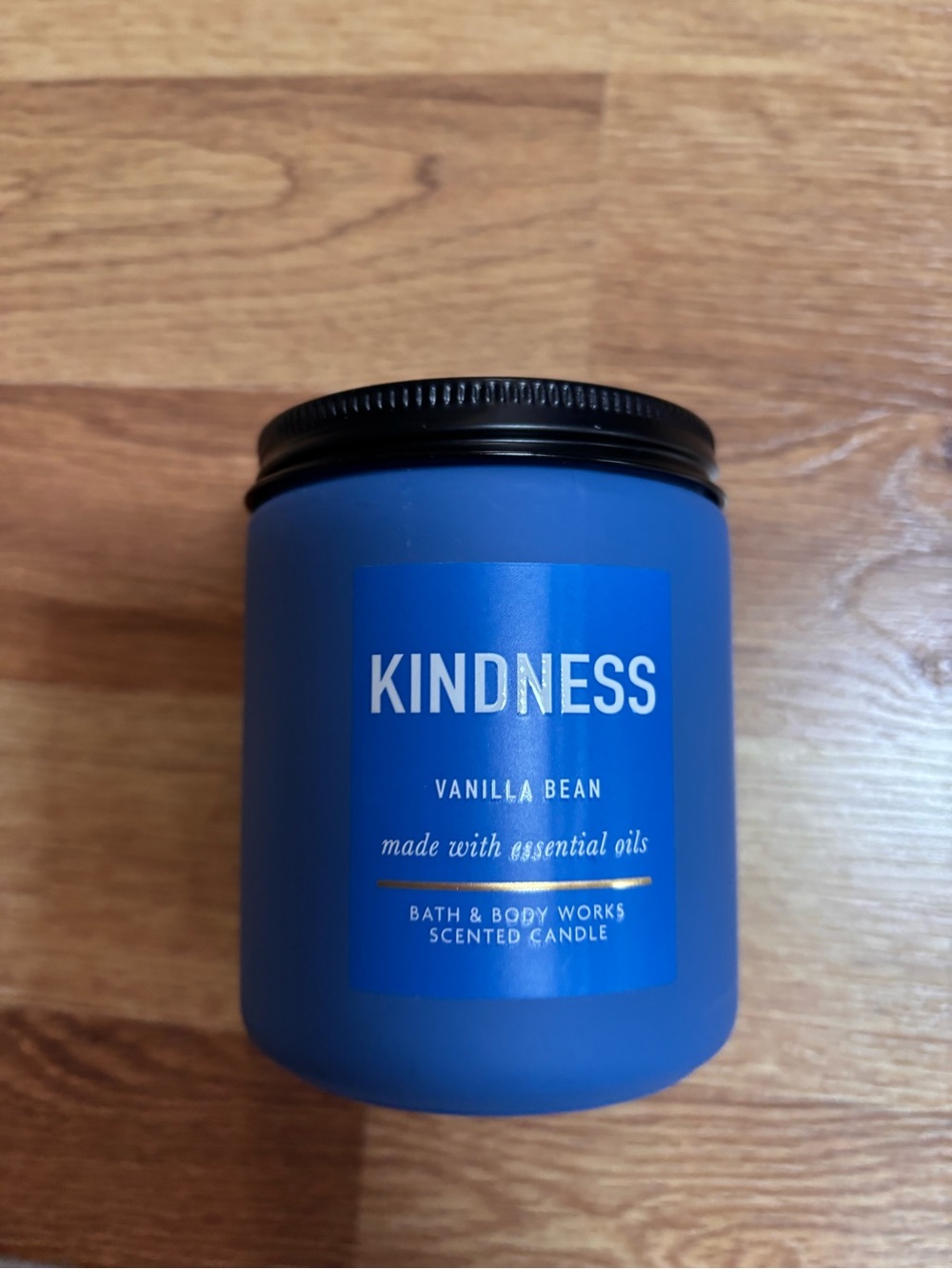 Bath & Body Works Scented Candle Kindness Vanilla Bean 7oz Single Wick